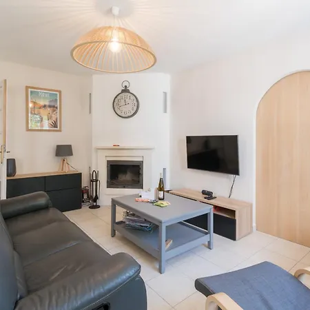 Hébergement de vacances Maison Spacieuse Avec Jardin Arboré - Proche Plage Les Moutiers