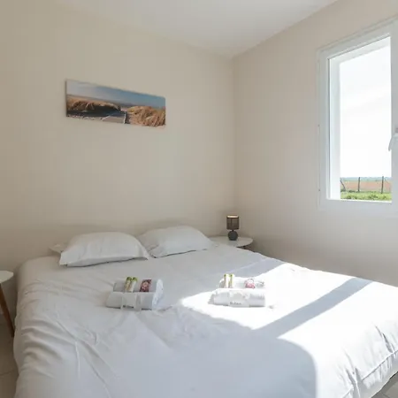 Maison Spacieuse Avec Jardin Arboré - Proche Plage Les Moutiers